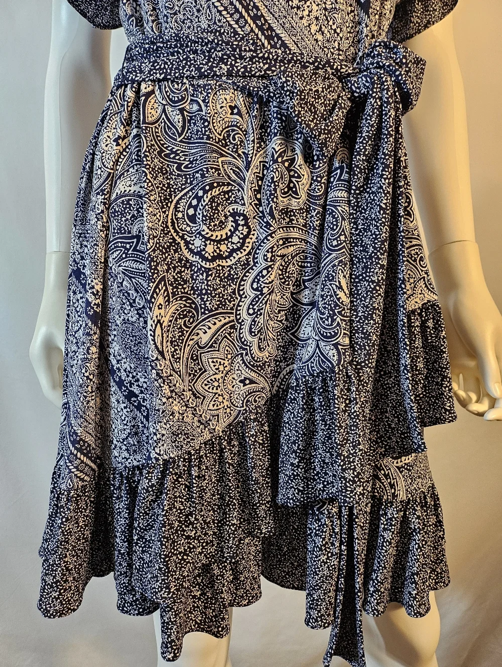 NWT Michael Michael Kors Navy White Paisley Floral Ruffle Wrap Style Dress